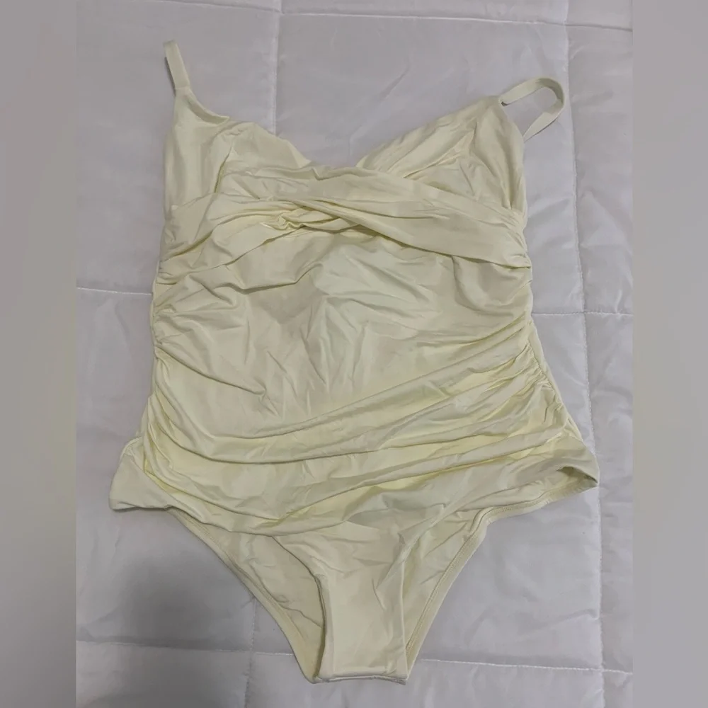 New Monday Swimwear Size VVV BORDEAUX ONE PIECE (FULL COVERAGE) - IVORY Swimsuit - Picture 3 of 10